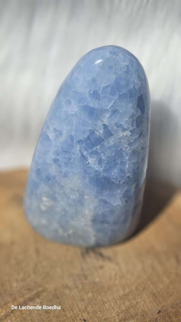 Blauwe calciet sculptuur - Afbeelding 2
