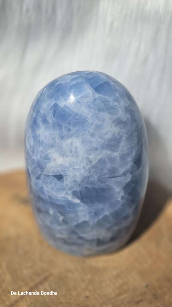 Blauwe calciet sculptuur - Afbeelding 2