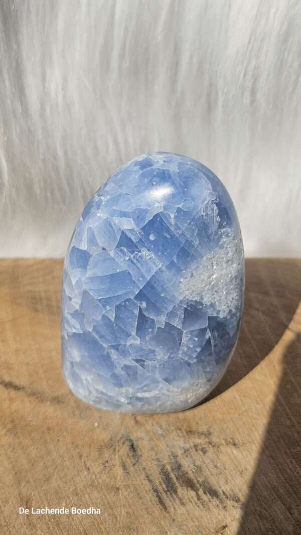 Blauwe calciet sculptuur - Afbeelding 2