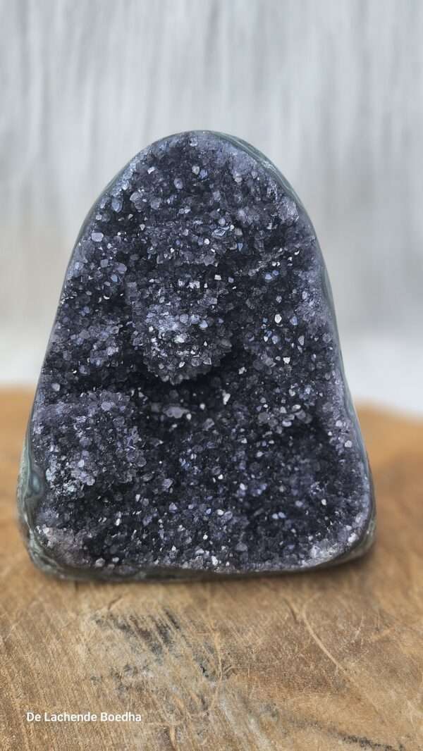 Amethist Uruguay cut base