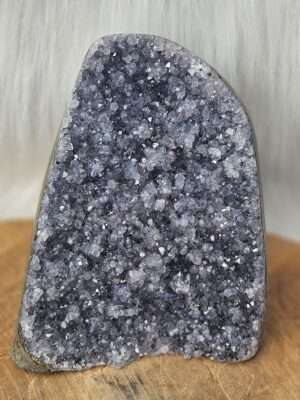 Amethist Uruguay cut base