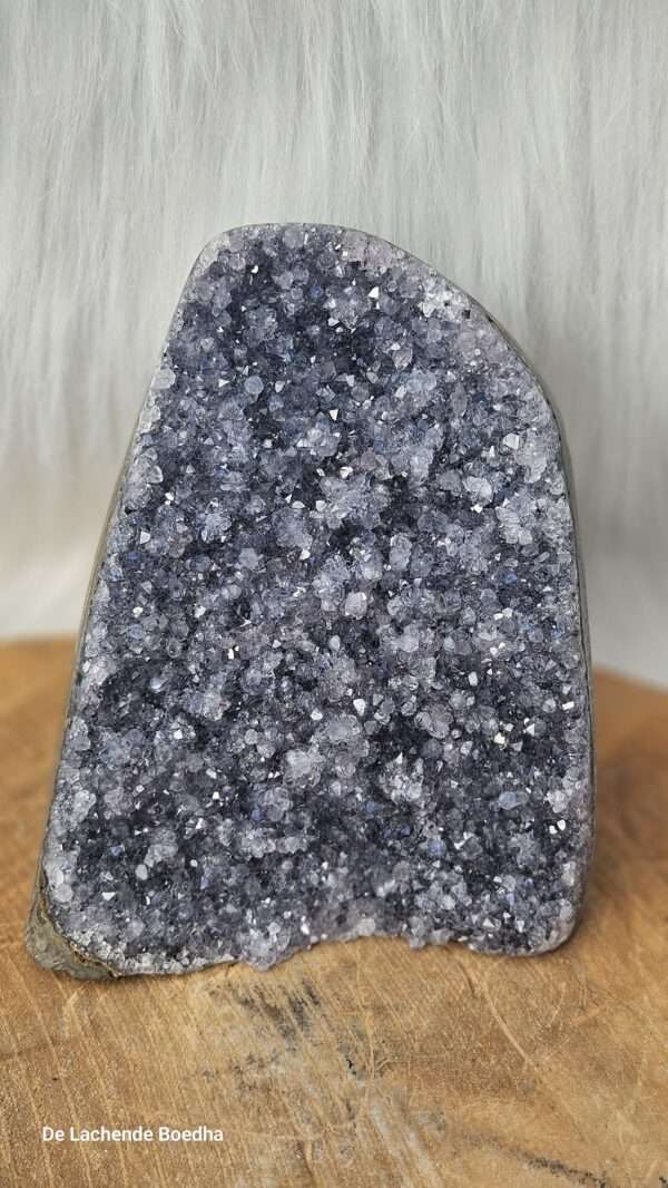 Amethist Uruguay cut base