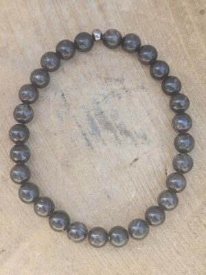 Arfvedsoniet armband