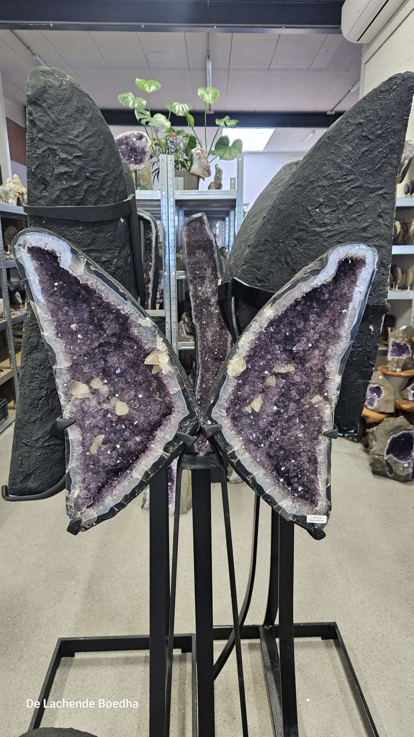 Amethist vlinder op standaard