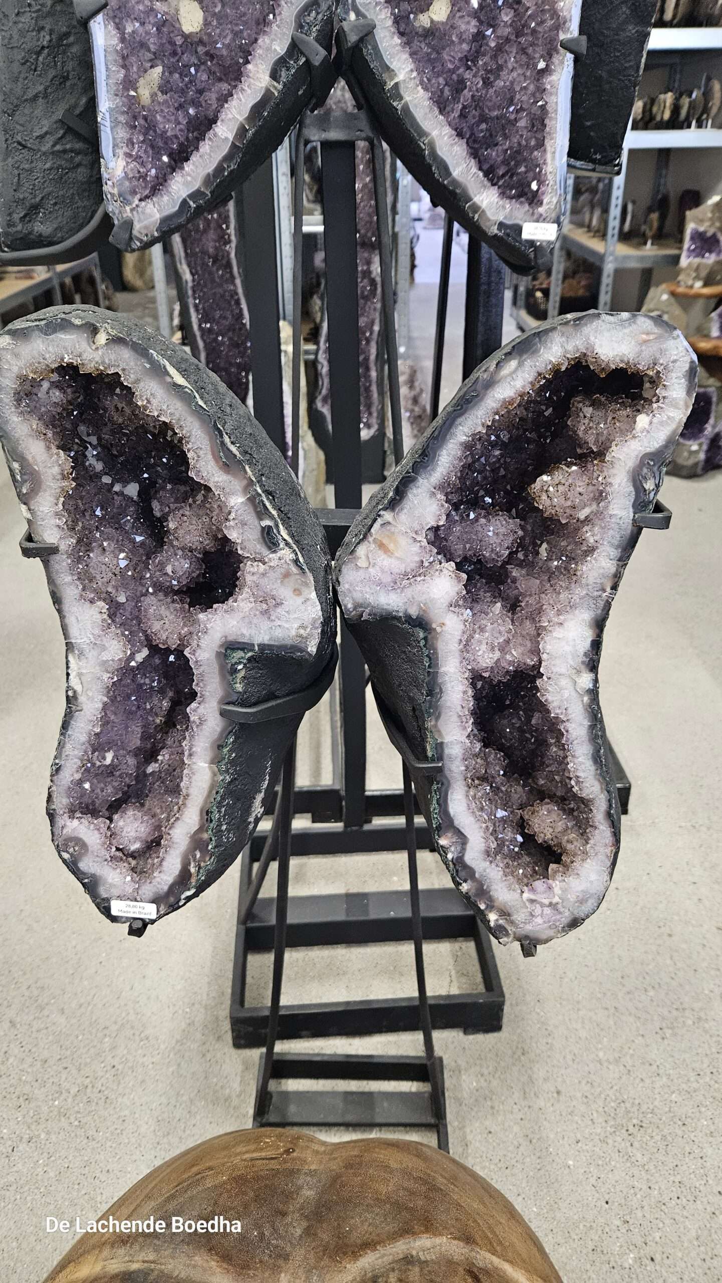 Amethist vlinder op standaard