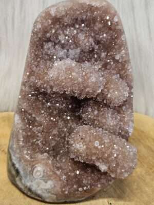 Amethist Uruguay cut base