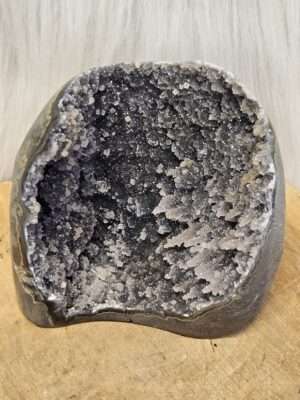 Amethist Uruguay cut base