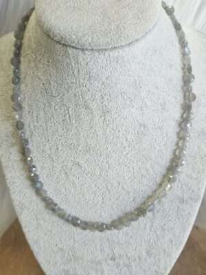 Labradoriet ketting